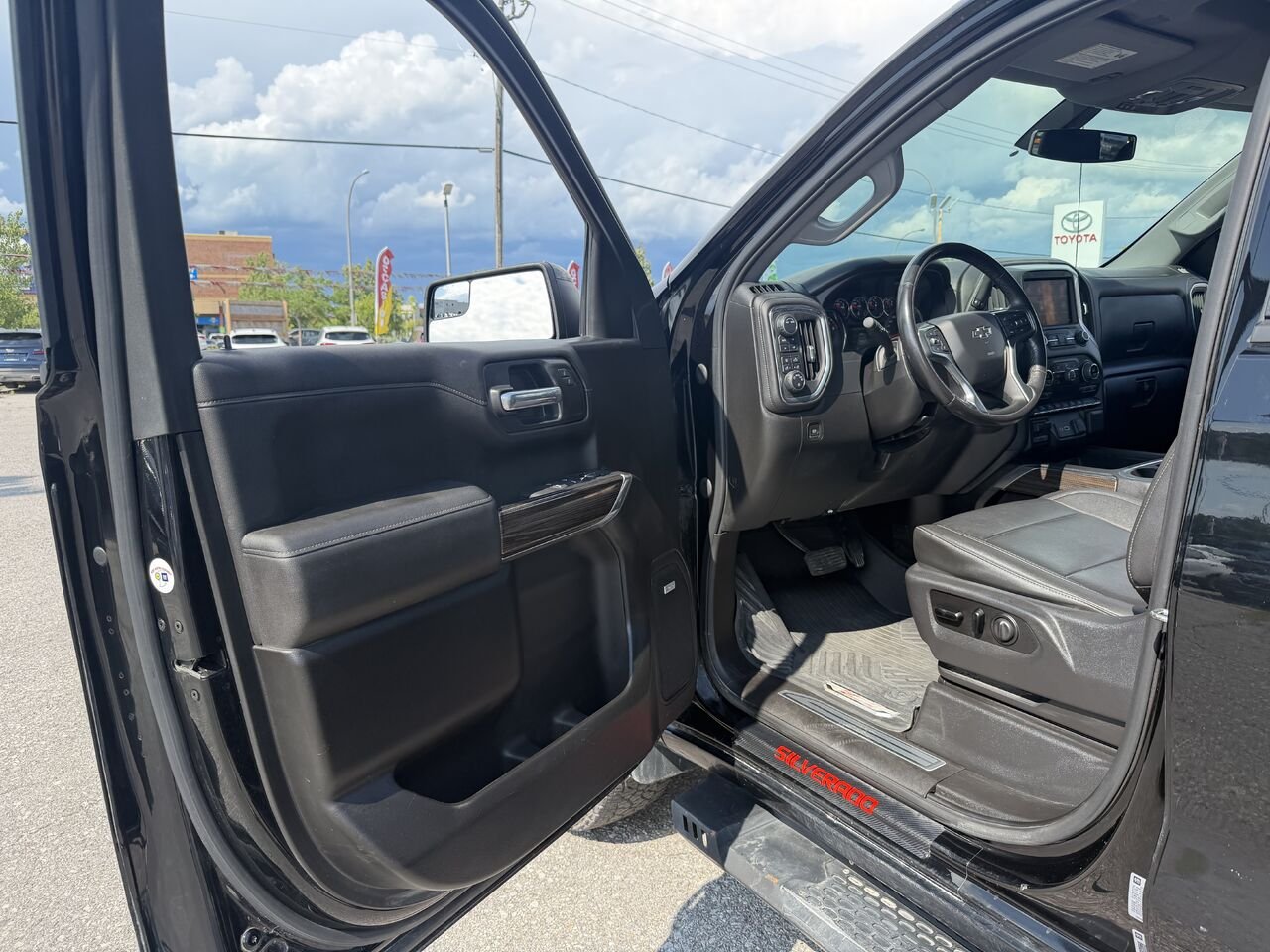 2021 CHEVROLET SILVERADO 1500 RST RST cabine multiplace 4RM 157 po Black Gatineau - photo #1