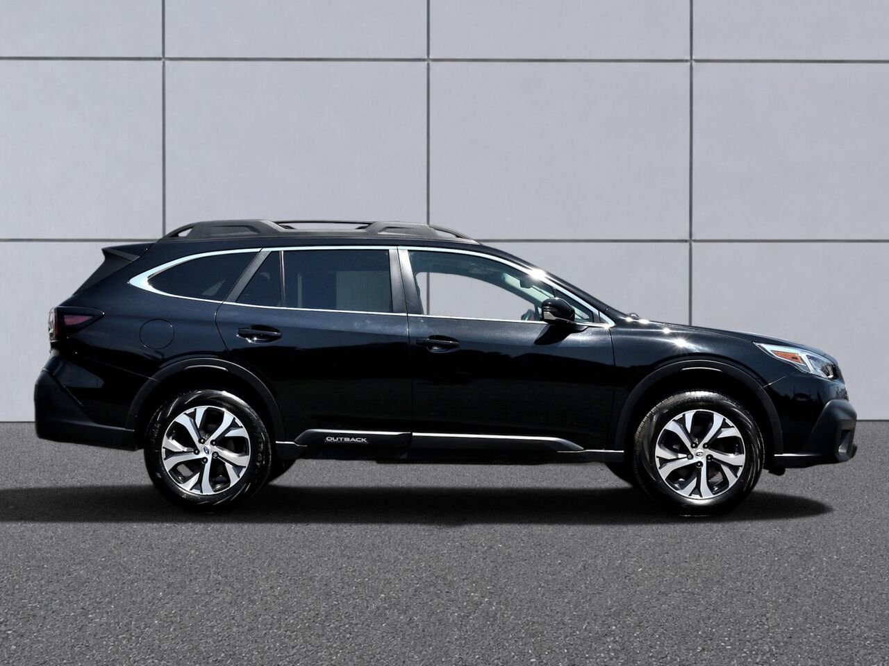 2022 Subaru Outback Limited Black Saint-Hyacinthe - photo #5