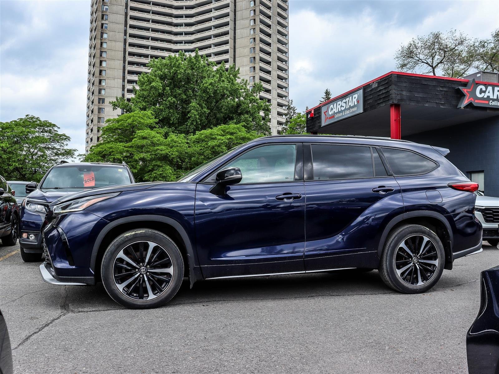 Toyota Highlander XSE 2021 Blue Ottawa & Gatineau - photo #2