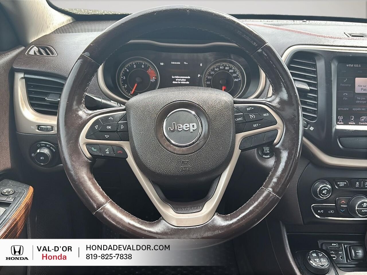 2016 Jeep Cherokee Trailhawk 4 portes 4 roues motrices Black Val-d'Or - photo #8