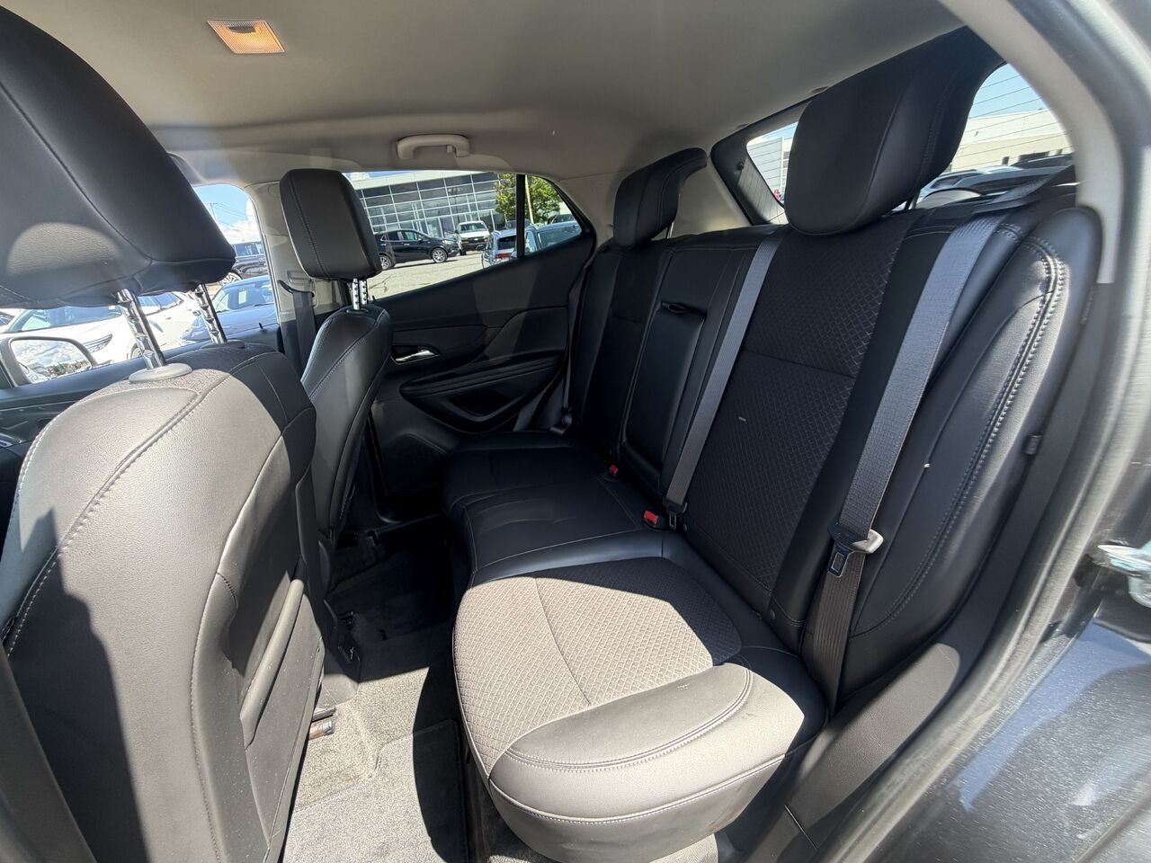 BUICK ENCORE SPORT TOURING Tourisme sport 4 portes TI 2018 Gris Ottawa & Gatineau - photo #12
