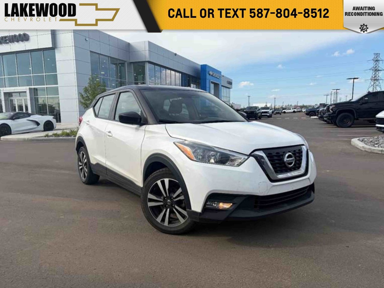 2019 Nissan Kicks SV FWD White Sherwood Park - photo #0