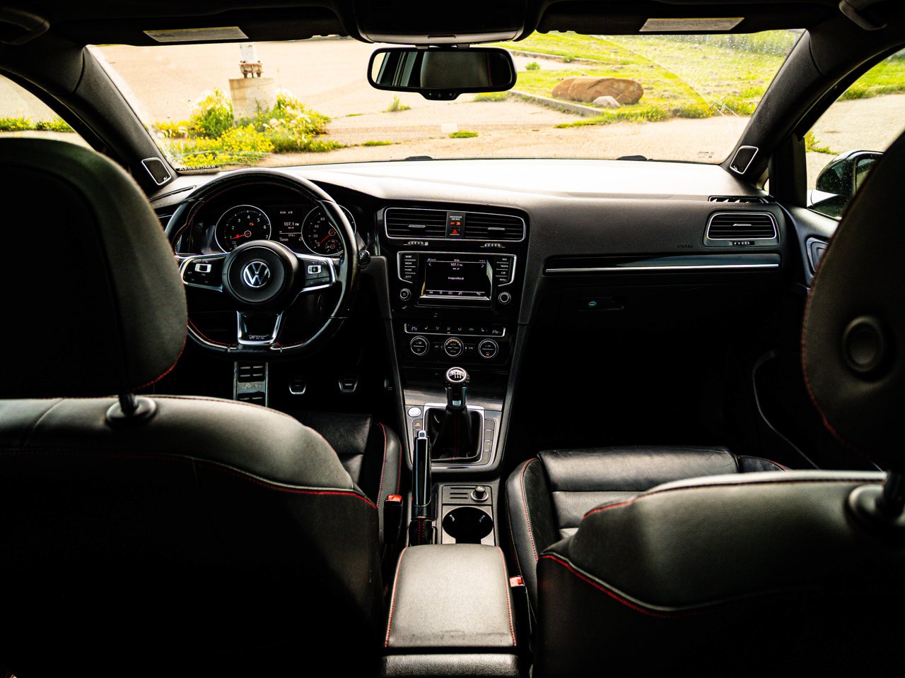 2015 Volkswagen Golf GTI 3dr HB Man gray Sherwood Park - photo #27