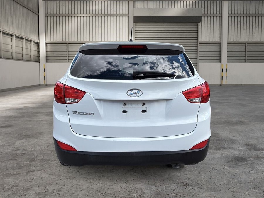 2015 HYUNDAI TUCSON 2015 White