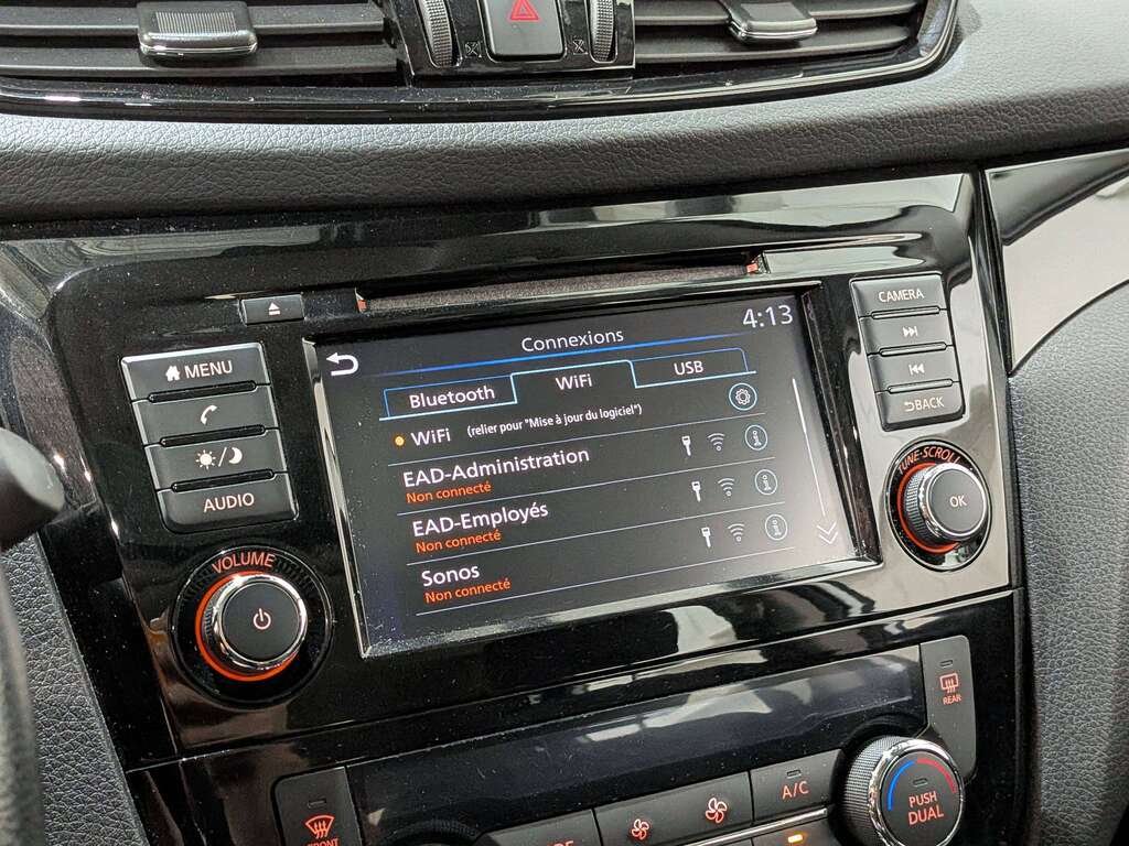 2021 Nissan Qashqai FWD SV CVT White Val-David - photo #23