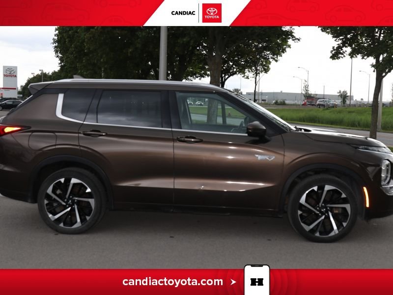 2023 Mitsubishi Outlander Plug-In Hybrid Bronze Laval - photo #11