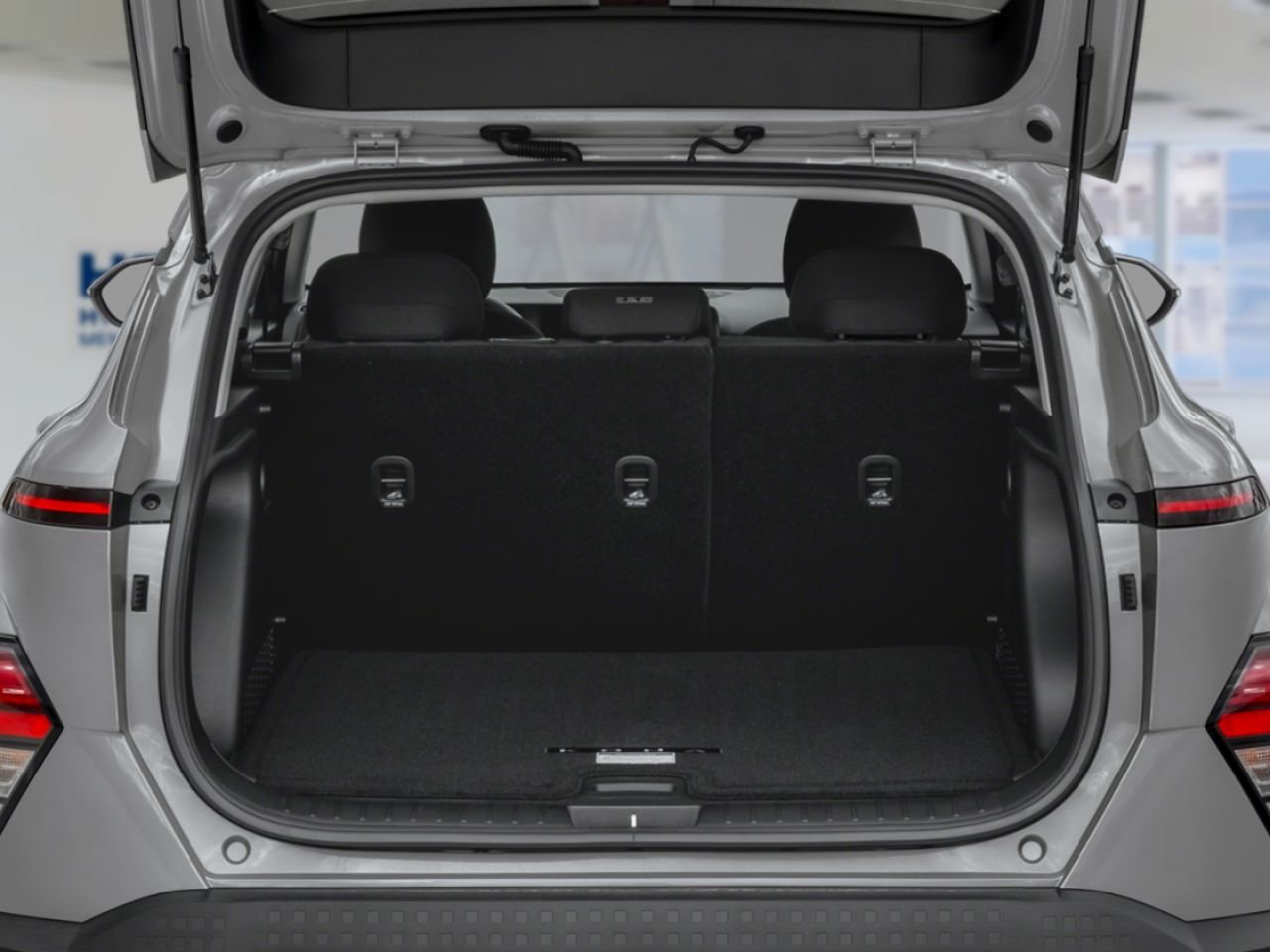 2026 Hyundai Kona Electric Grey Saint-Eustache - photo #8