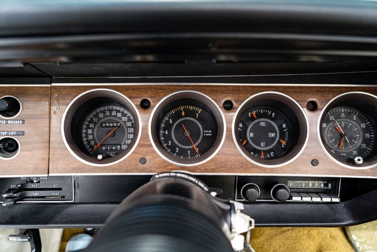 Dodge Challenger *PRIX EN USD* Convertible Fully restored to desirable specifications 1971 Or Montréal - photo #13
