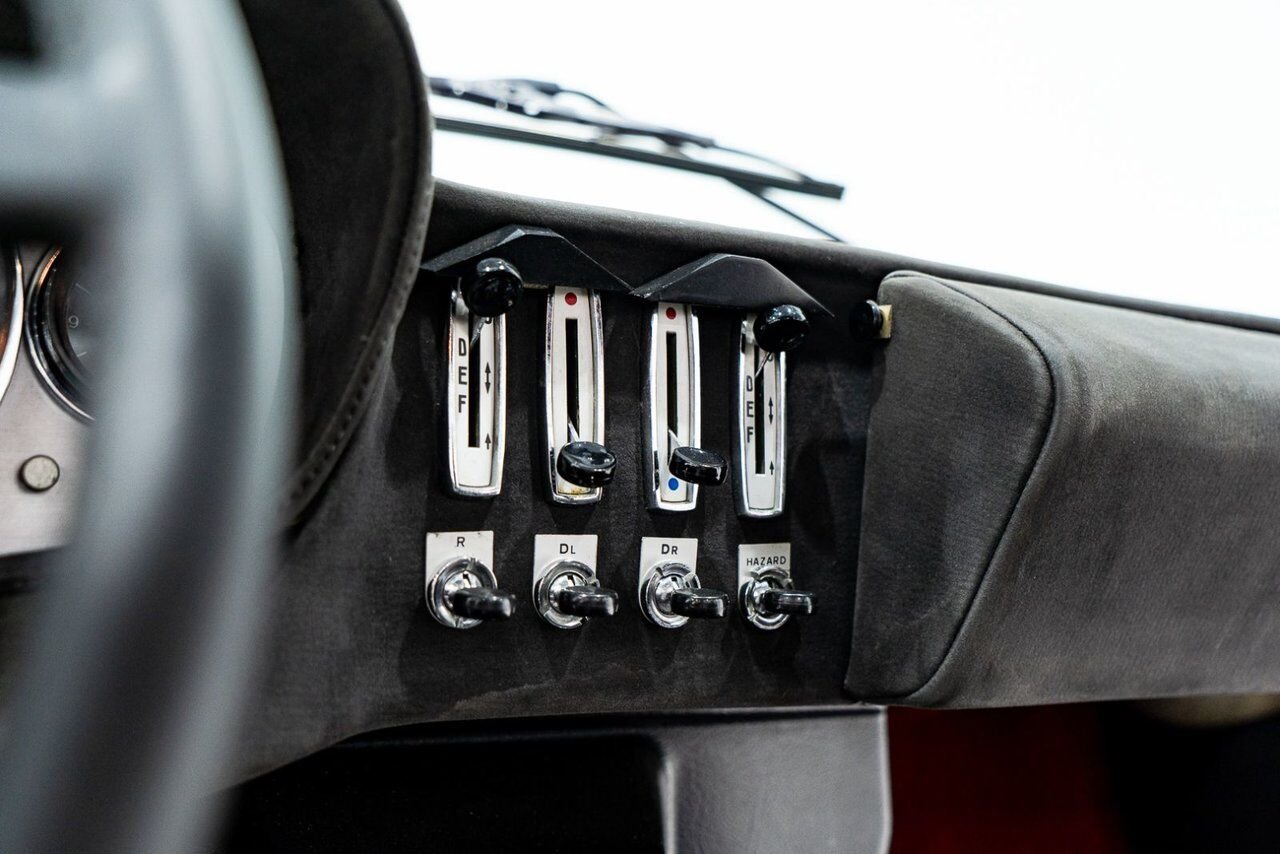 1973 Ferrari 365 GTB4 Daytona 18,301 miles With Orig Books/Tools/ Carbs / Filter Box Red Montreal - photo #12