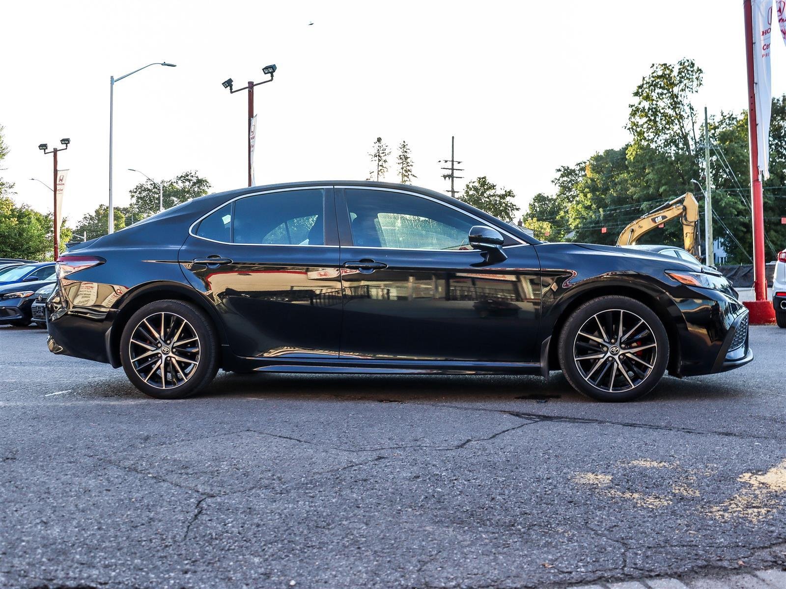 2024 Toyota Camry SE Ottawa & Gatineau - photo #2