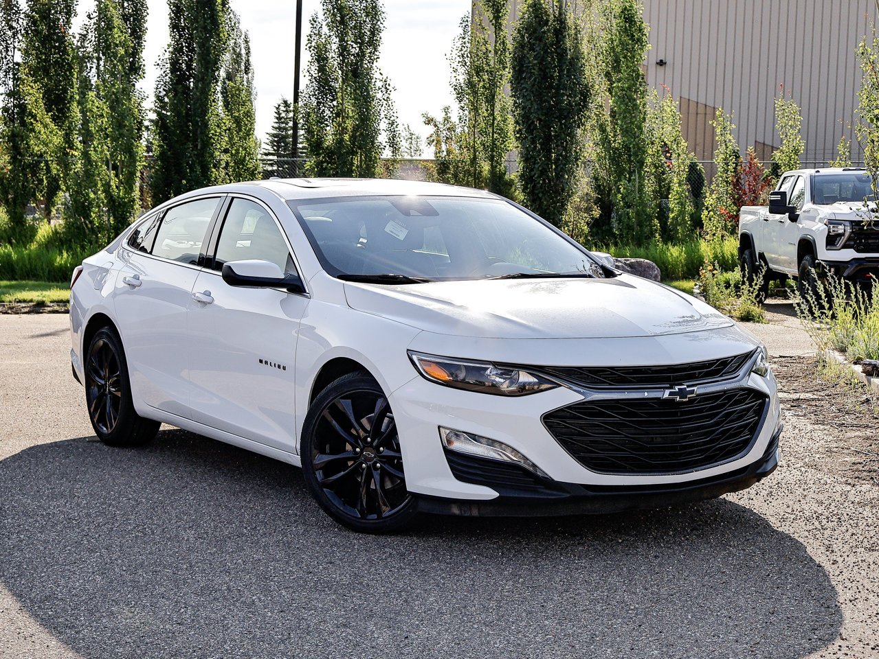 2024 Chevrolet Malibu 4dr Sdn 1LT White Sherwood Park - photo #1