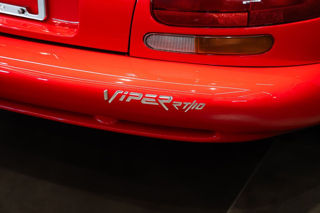 1994 Dodge Viper Red Montreal - photo #10