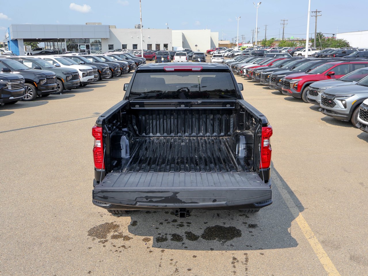 2024 Chevrolet Silverado 1500 4WD Crew Cab 147 Custom Black Sherwood Park - photo #11