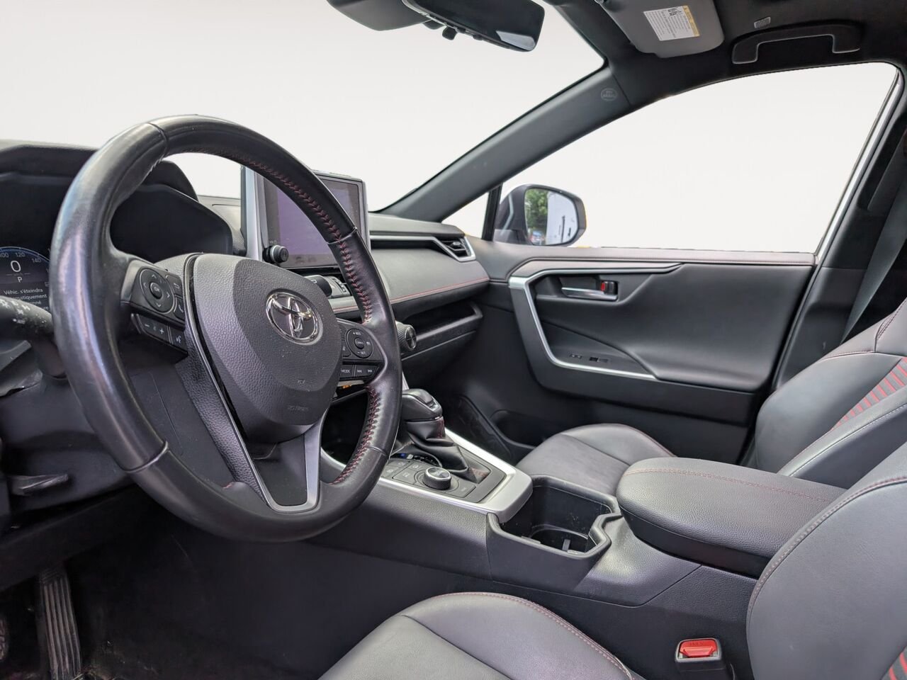 Toyota RAV4 Prime XSE PRIME-HYBRIDE BRANCHABLE/SIÈGES CHAUFFANTS/TOIT OUVRANT/VOLANT CHAUFFANT/AC BIZONE 2023 Blanc Sherbrooke - photo #6