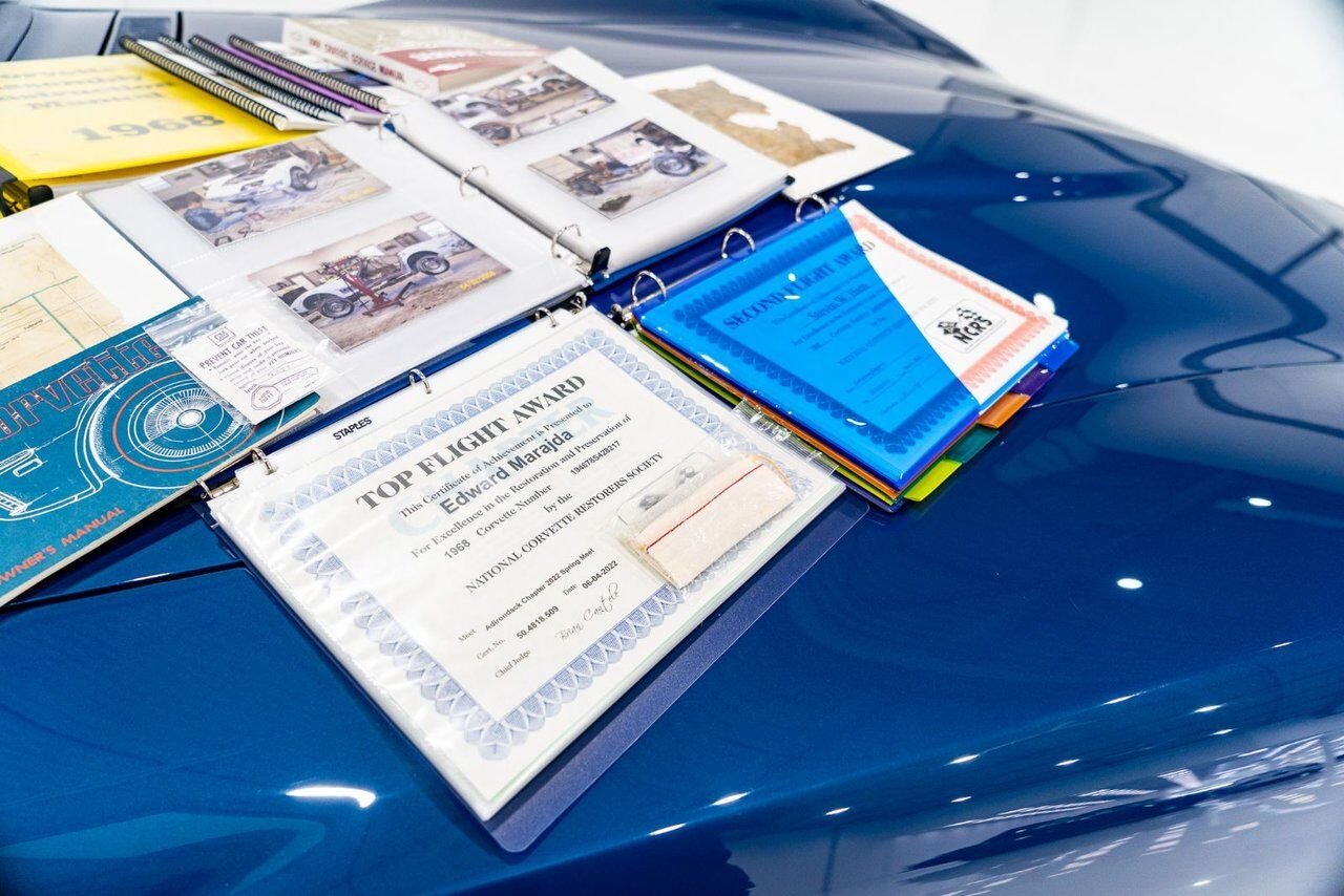 Chevrolet Corvette *PRIX EN USD* Matching numbers Top flight with extensive documentation 1968 Bleu Montréal - photo #25