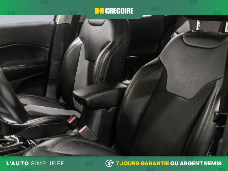 2019 Jeep Compass Silver Laval - photo #13