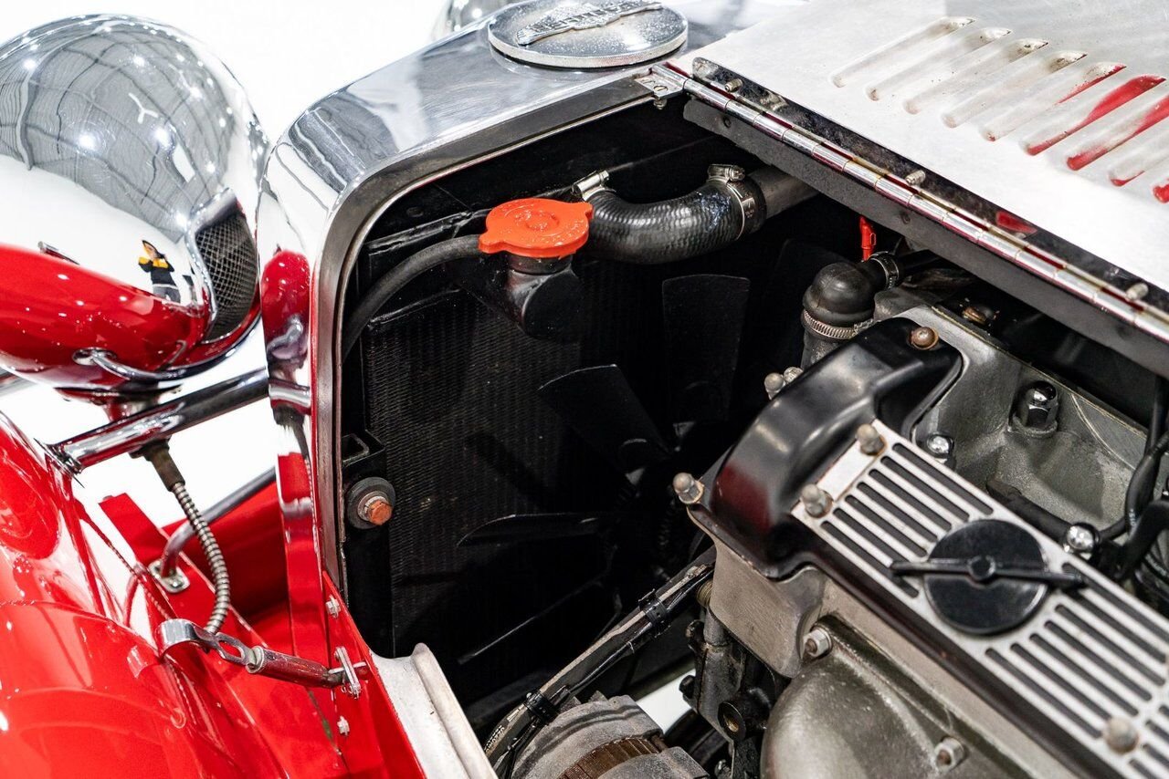 Panther J72 Roadster 1975 Rouge Montréal - photo #58