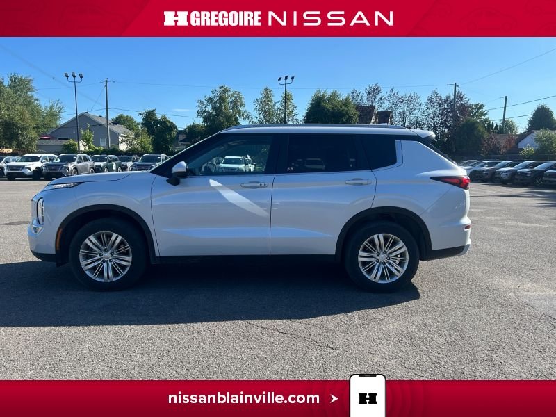 2024 Mitsubishi Outlander White Laval - photo #10