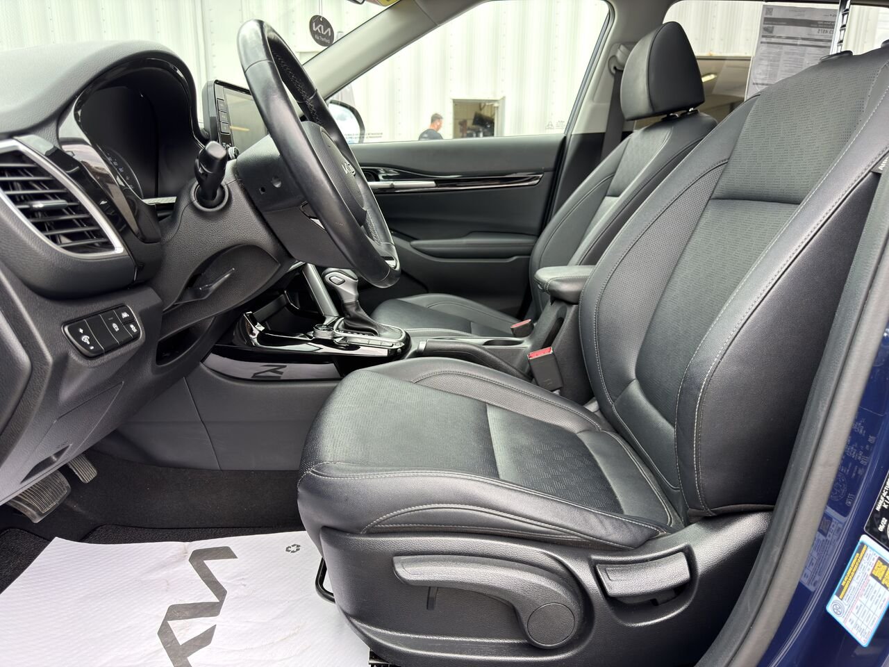 Kia Seltos 2023 Bleu Thetford Mines - photo #13
