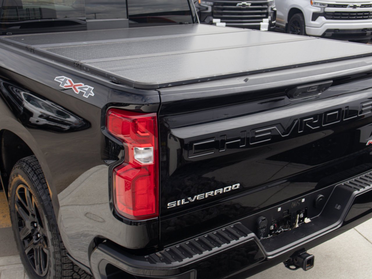 2024 Chevrolet Silverado 1500 4WD Crew Cab 147 RST Black Sherwood Park - photo #11