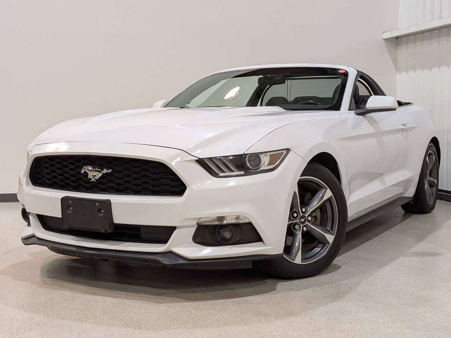 2015 Ford Mustang White