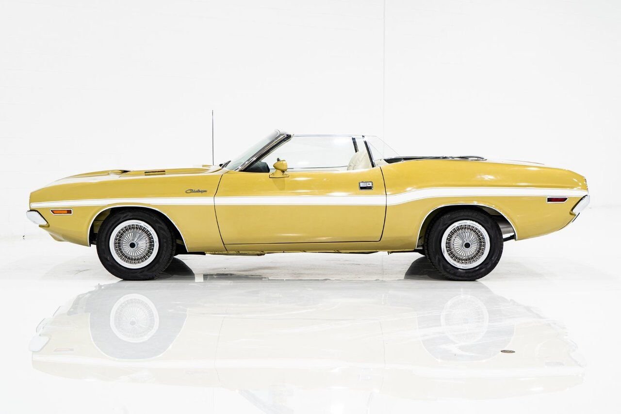 Dodge Challenger *PRIX EN USD* Convertible Fully restored to desirable specifications 1971 Or Montréal - photo #64