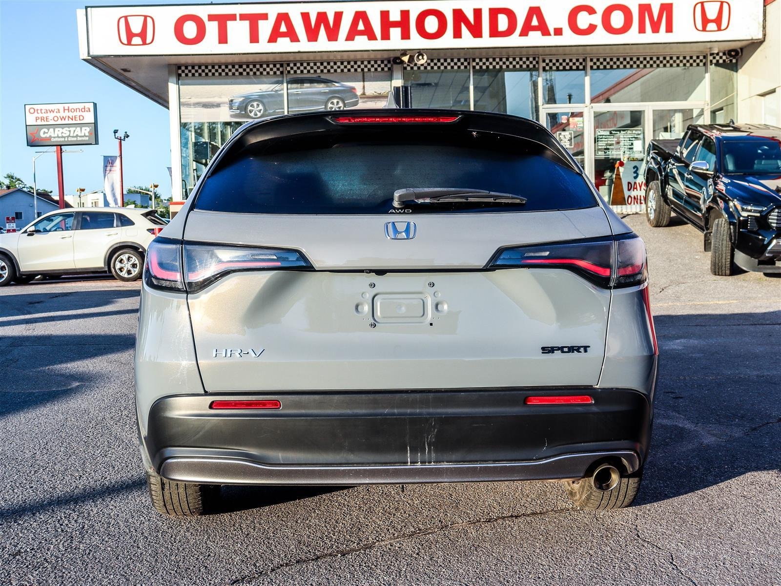 Honda HR-V Sport 2023 Grey Ottawa & Gatineau - photo #3