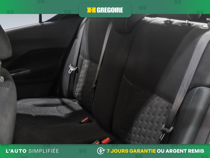 2021 Nissan Kicks White Laval - photo #21