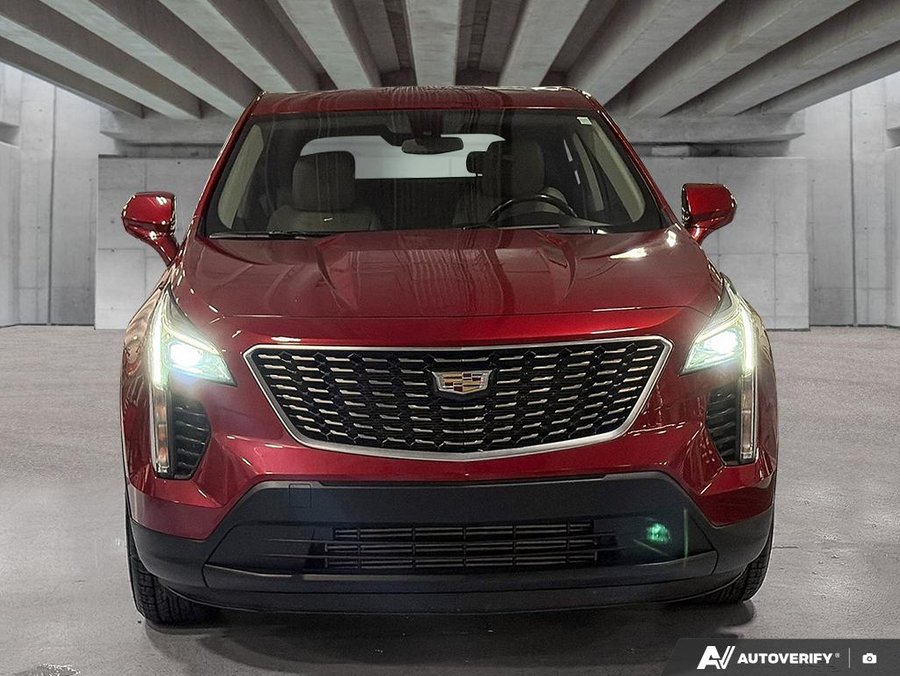 2019 Cadillac XT4 2019 Red