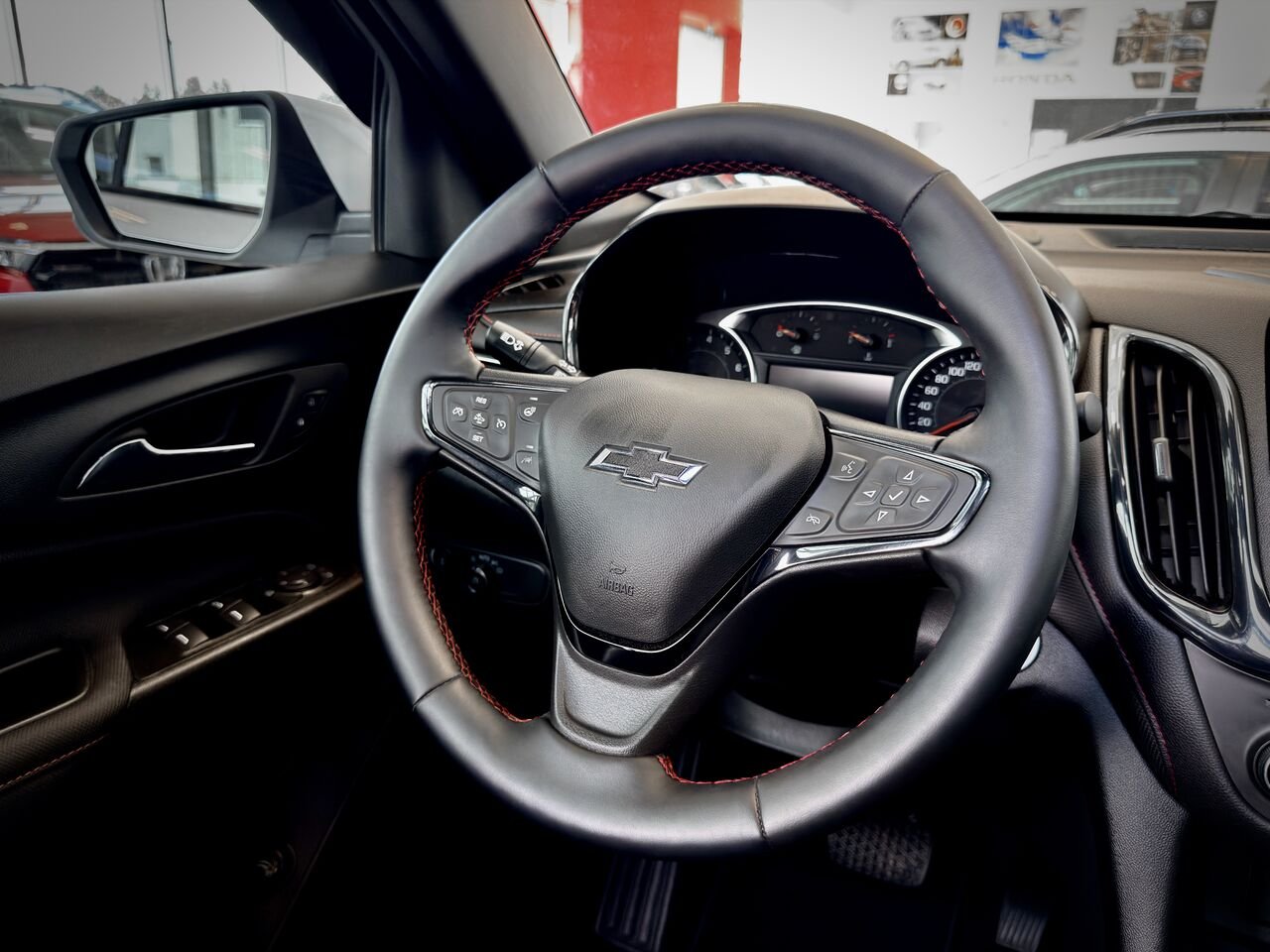 Chevrolet Equinox 2024 Blanc Notre-Dame-des-Prairies - photo #24