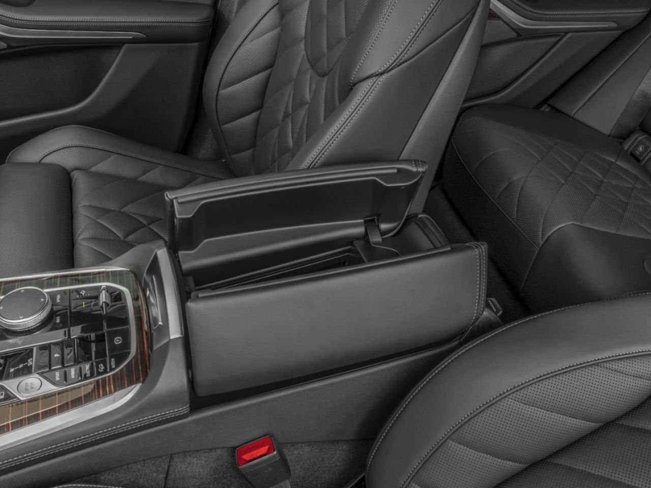 2026 BMW X5 xDrive50e Black Sapphire Metallic Blainville - photo #12