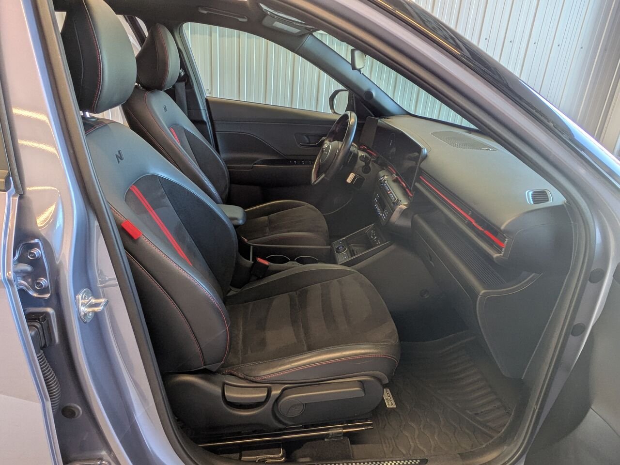 Hyundai Kona 2024 Gris Gatineau - photo #16