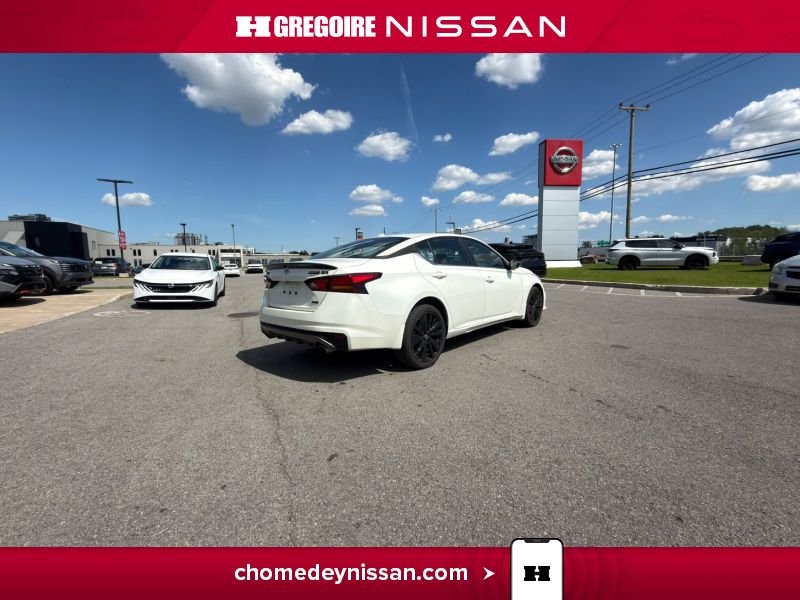2022 Nissan Altima Black Blainville - photo #10