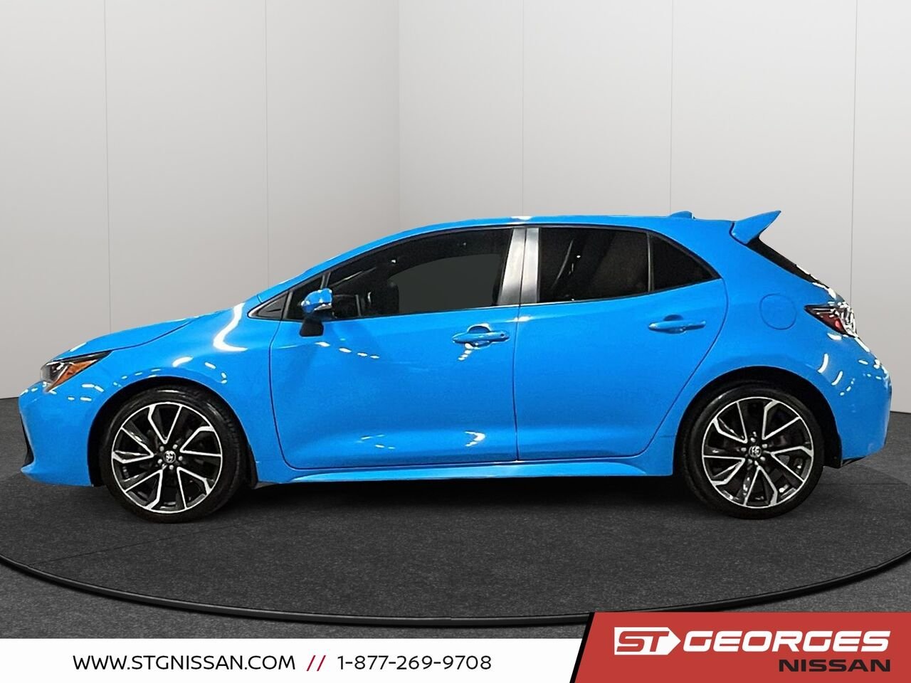 2021 Toyota Corolla Hatchback Blue Saint-Georges - photo #4