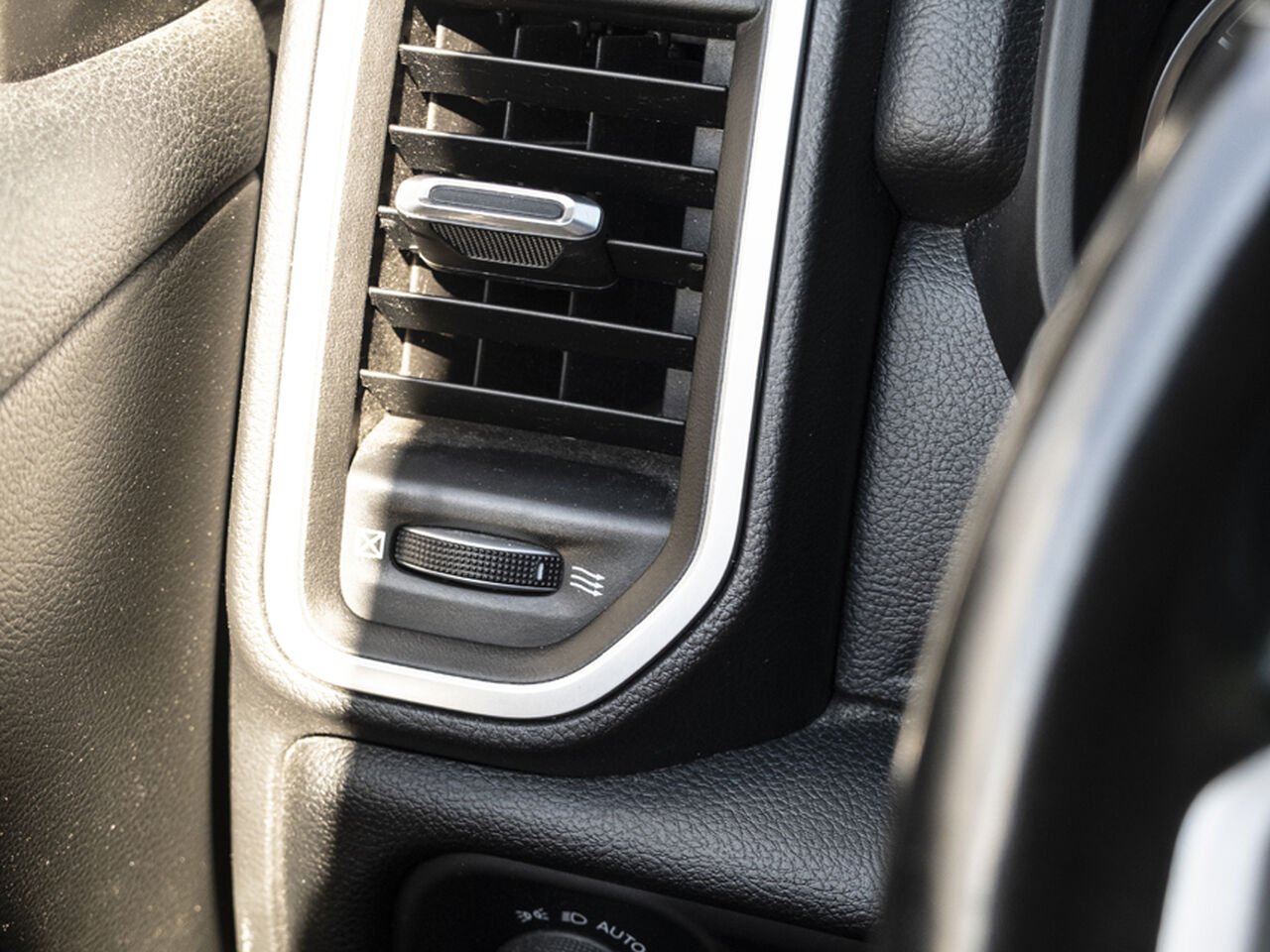 2022 Ram 1500 Red Gatineau - photo #14