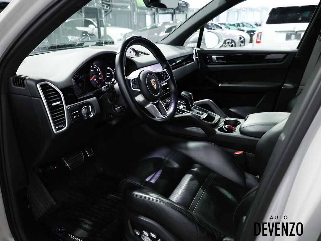 2020 Porsche Cayenne Silver Saint-Eustache - photo #13
