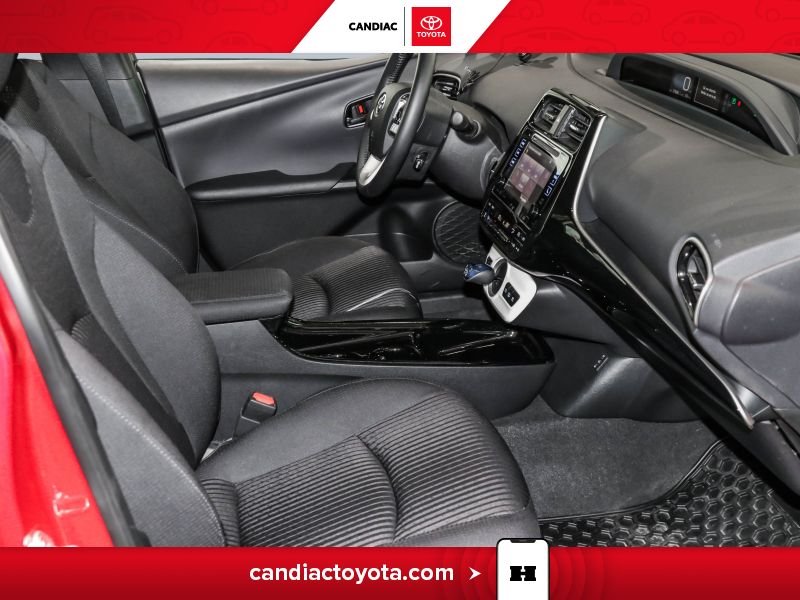 2019 Toyota Prius Red Saint-Eustache - photo #18