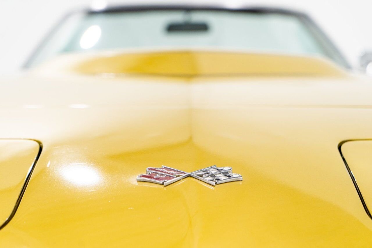 1972 Chevrolet Corvette Unrestored matching# LT1 with documented 103,454km(64,283mi) | PRIX EN USD Gold Montreal - photo #28