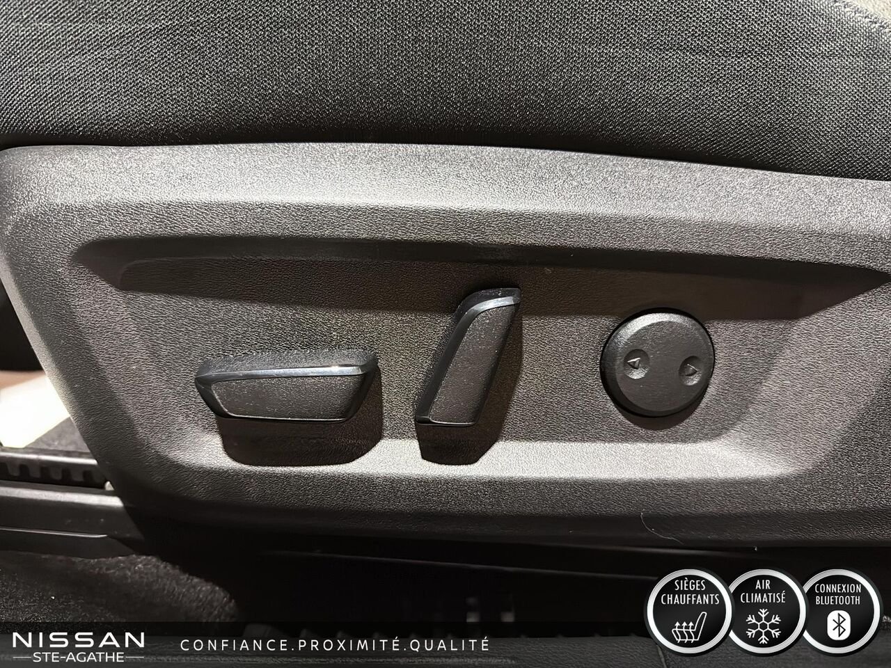 Nissan Rogue SV TI avec ensemble toit ouvrant 2023 Blanc Saint-Jérôme - photo #14