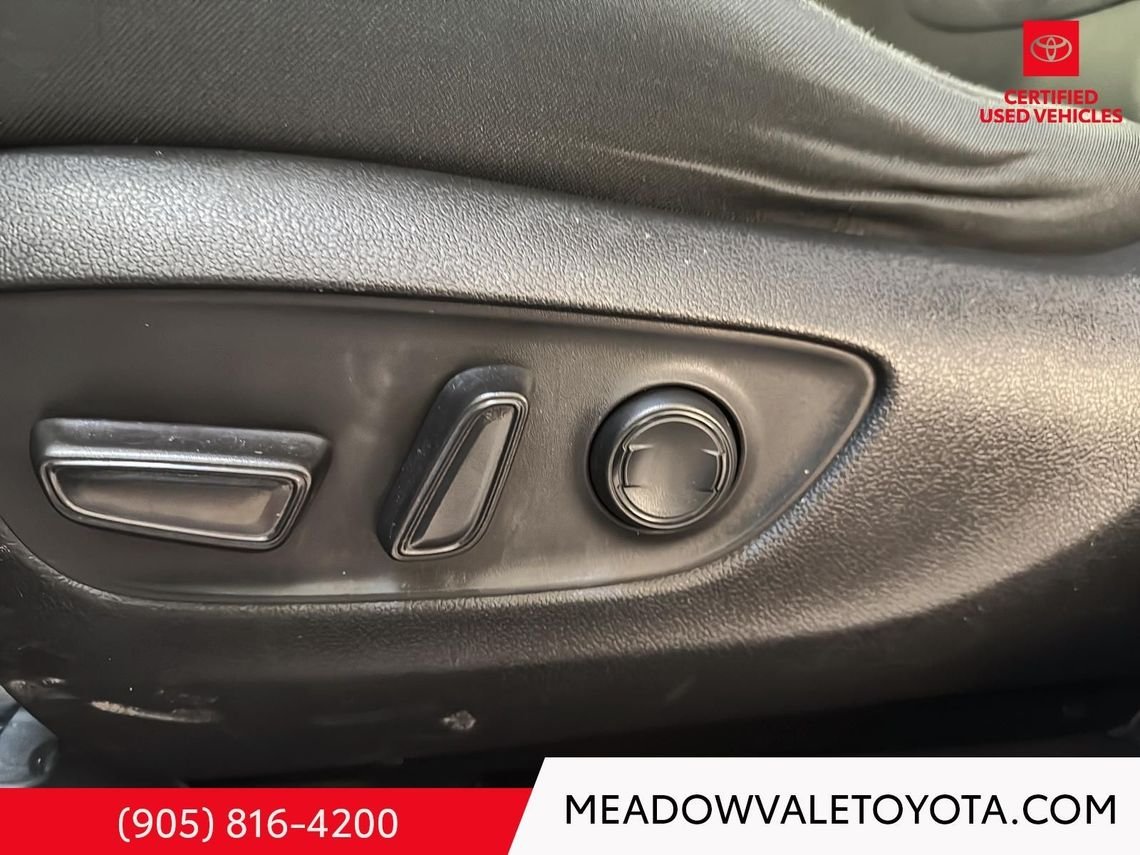 2022 Toyota RAV4 Sunroof, AWD, Power tailgate, Powers Drivers Seat, one owner Magnetic Grey Metallic Mississauga - photo #12