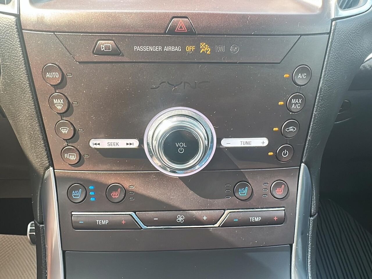 Ford Edge 2020 Bleu Rouyn-Noranda - photo #16