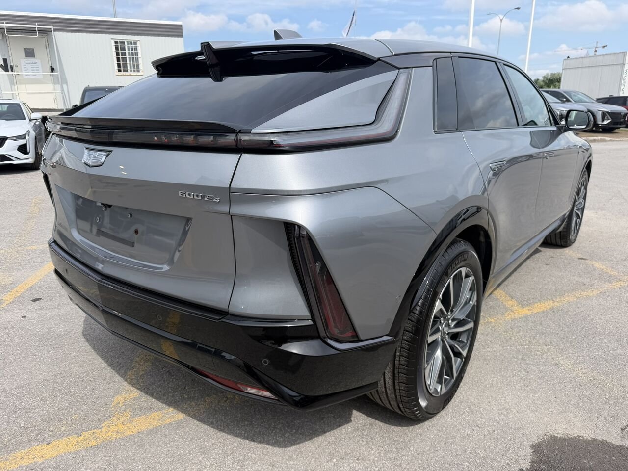 Cadillac LYRIQ Sport AWD FINANCEMENT À PARTIR DE 0.99% 2024 Argent Laval - photo #12