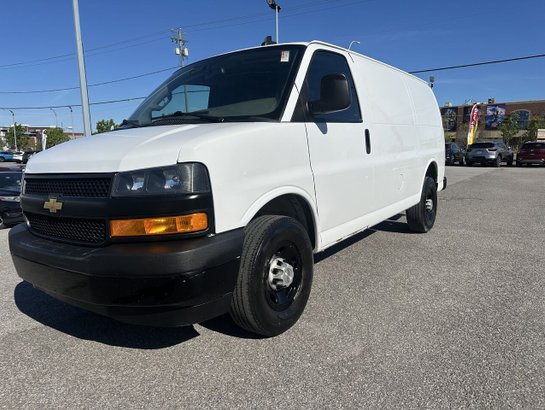 2022 CHEVROLET EXPRESS G2500 2022 White