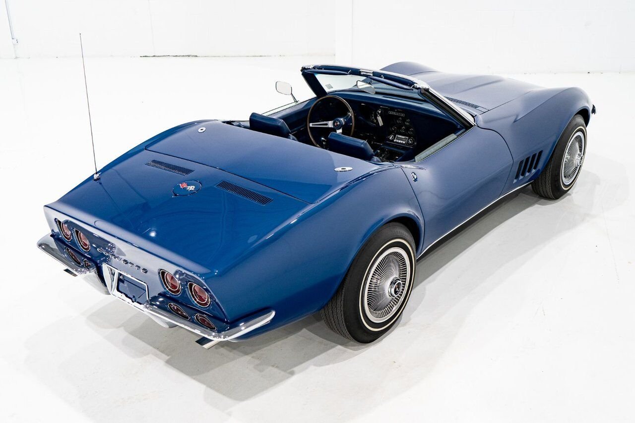 Chevrolet Corvette *PRIX EN USD* Matching numbers Top flight with extensive documentation 1968 Bleu Montréal - photo #35