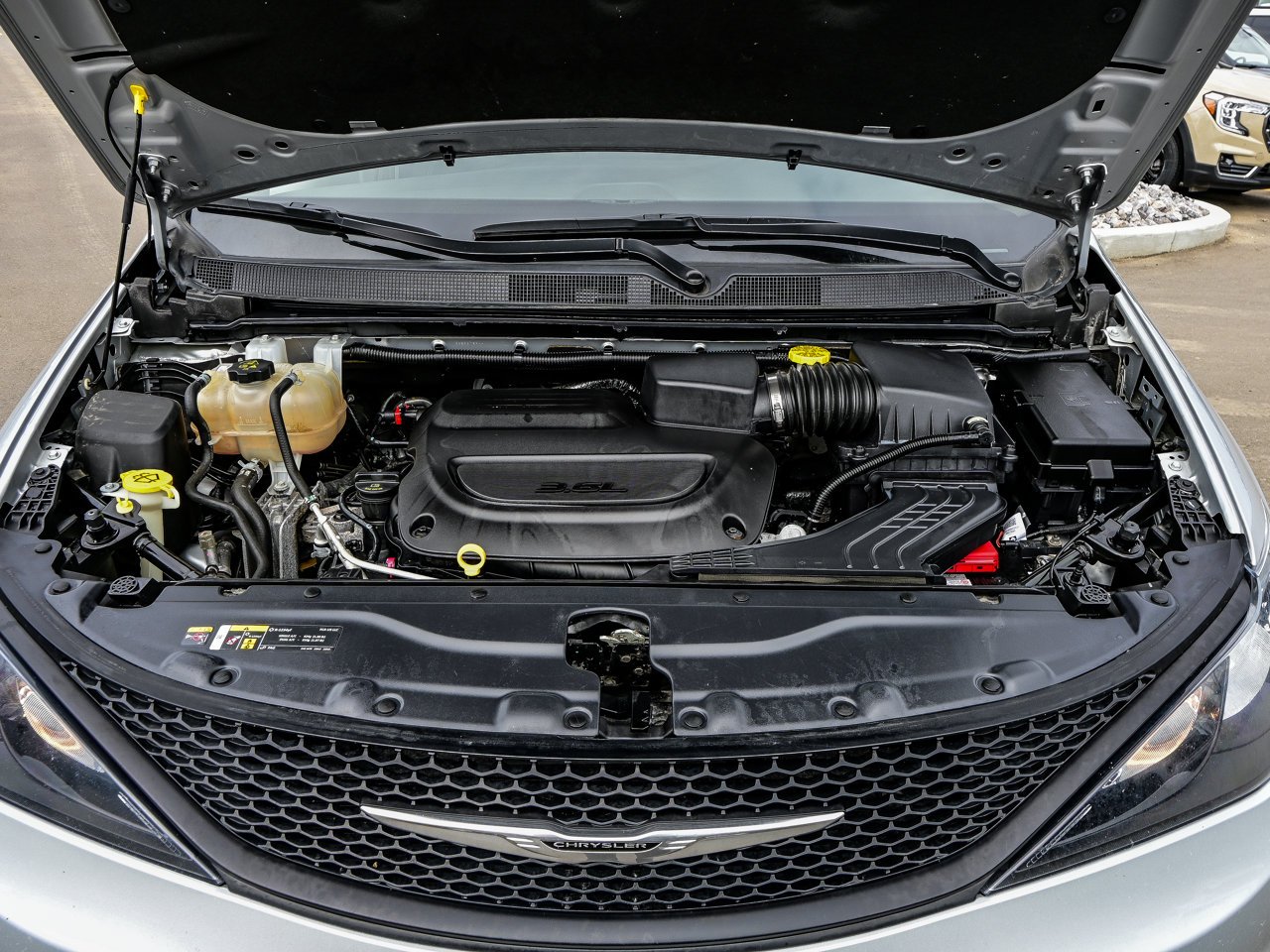 2023 Chrysler Grand Caravan SXT 2WD Grey Sherwood Park - photo #8