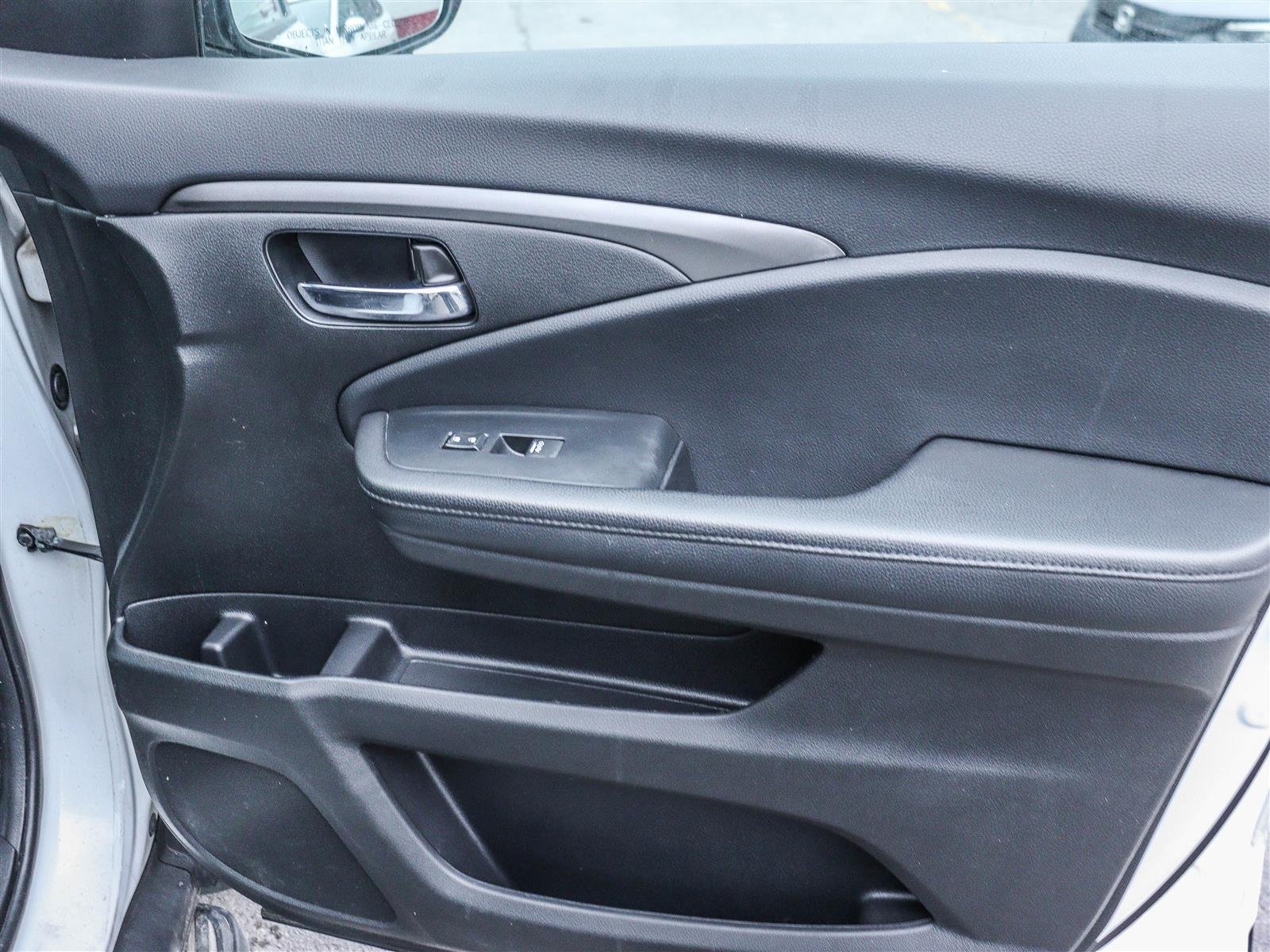 Honda Pilot Sport 2022 White Ottawa & Gatineau - photo #16