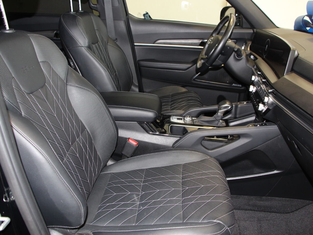 2023 Kia Telluride X-PRO KIA TELLURIDE,X-PRO-4D UTILITY AWD Black Châteauguay - photo #4