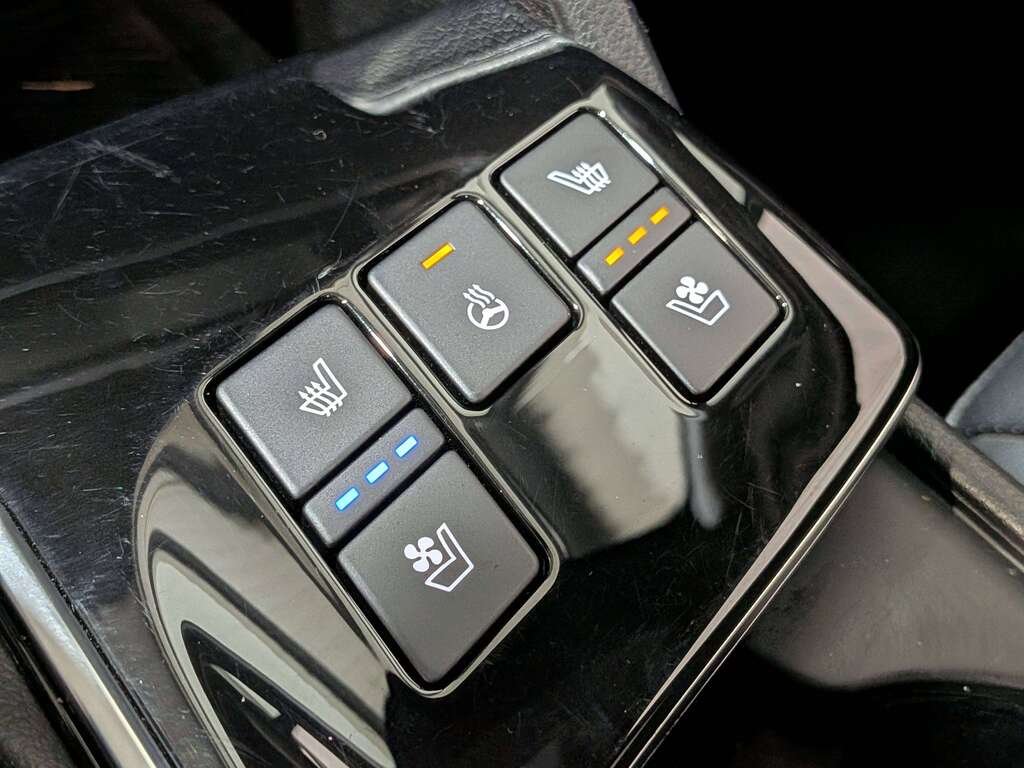 Kia Sportage X-Line Limited AWD w/Green Interior 2023 Argent Val-David - photo #2