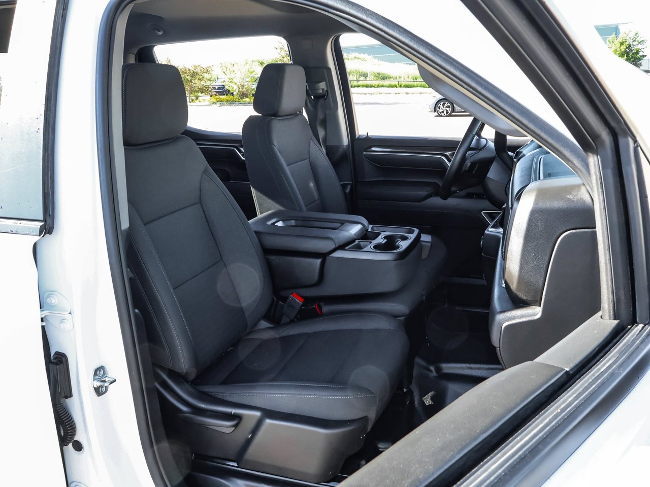 2025 Chevrolet Silverado 1500 4WD Crew Cab 147 LT White Sherwood Park - photo #14
