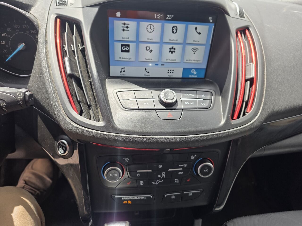 2019 Ford Escape Orange  - photo #15
